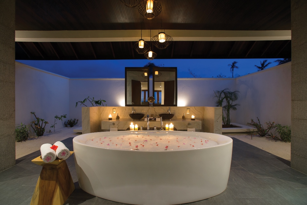 content/hotel/Atmosphere Kanifushi/Villas/Sunset Pool Villa/AtmosphereKanifushi-Villas-Pool-02.jpg